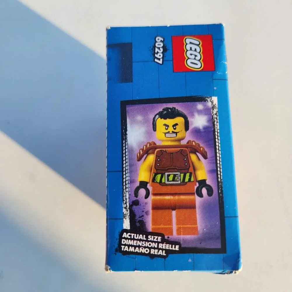 NEW LEGO 60297 City Stuntz Fly wheel Motorcycle Minifigure CHRISTMAS STOCKING ST